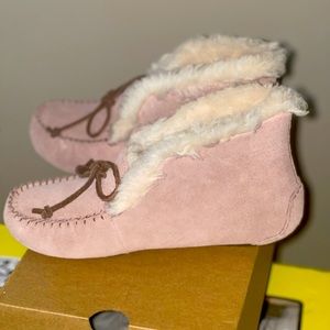 NEW UGG ALENA KIDS MOCCASIN DUSK SUEDE SLIPPERS US KIDS SIZE 3